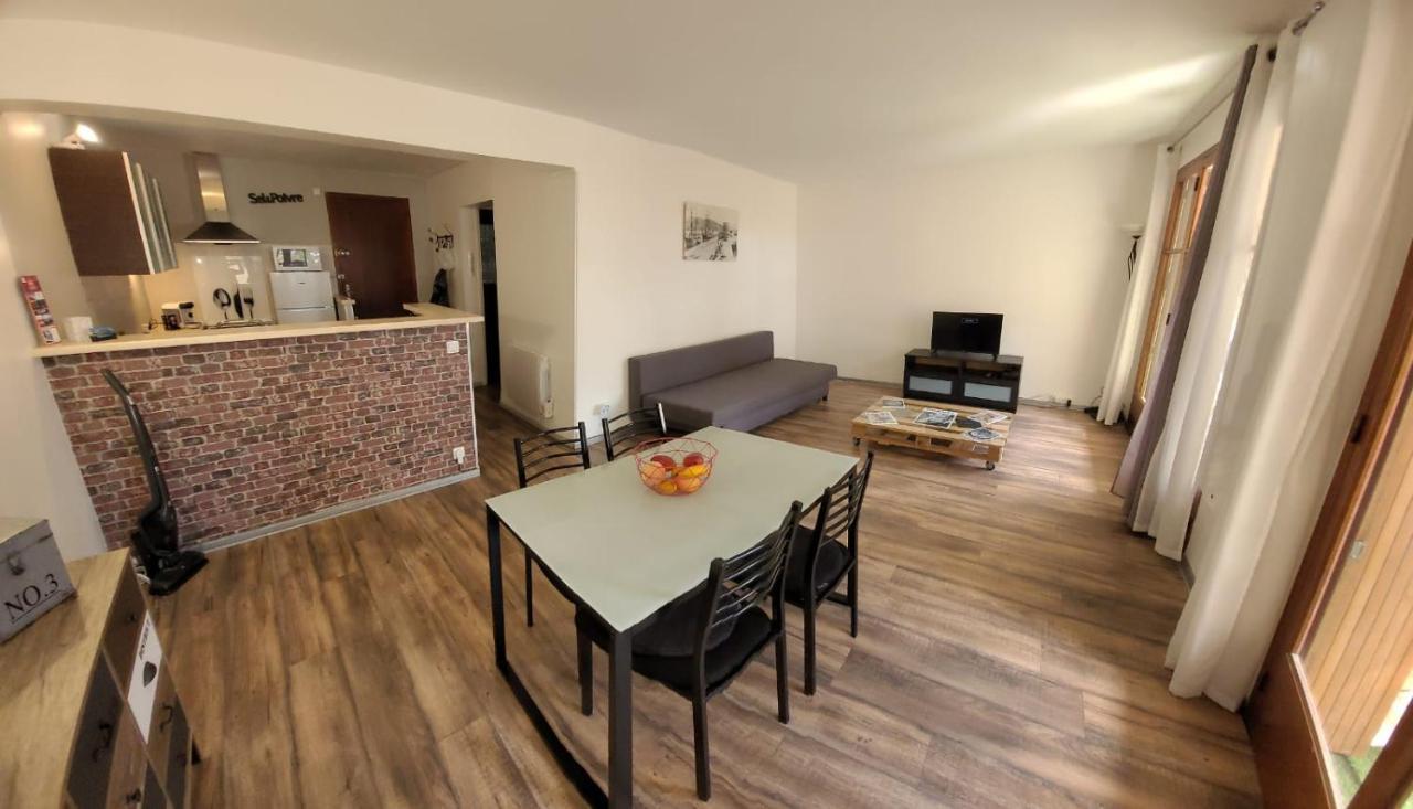 Au Calme, 200M Du Centre T2 Avec Balcon Et Parking Apartment Cassis Luaran gambar