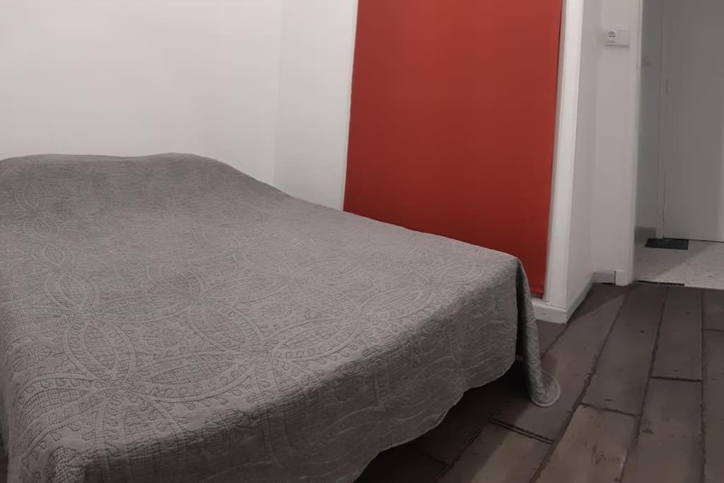 Au Calme, 200M Du Centre T2 Avec Balcon Et Parking Apartment Cassis Luaran gambar